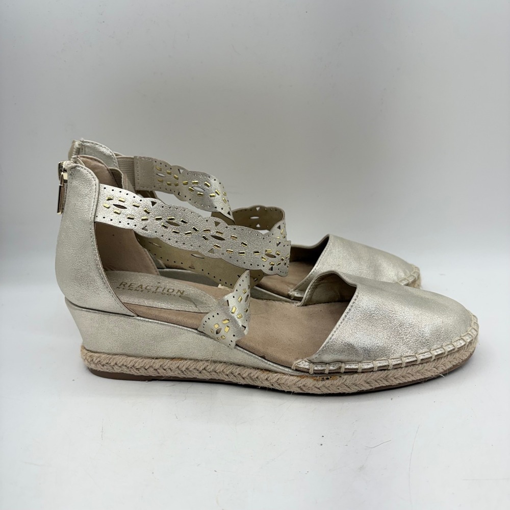 Kenneth Cole Reaction Clox Band Wedge Laser Gold Metallic Espadrille Sandals 8.5